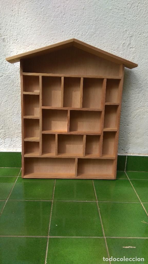 Vintage: casita madera decorativa pared