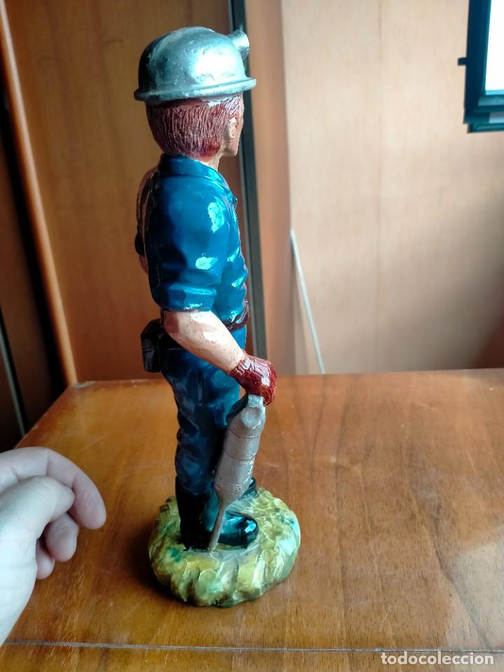 Vintage: Figura de picador minero - Foto 4