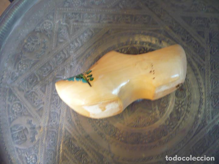 Vintage: Zueco de Madera souvenir - Foto 3