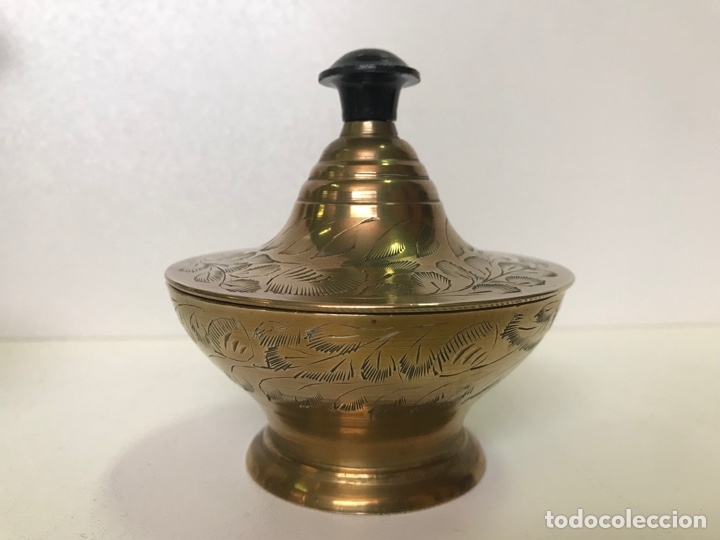 Vintage: Recipiente de lat&oacute;n con tapa 9x8.5cm
