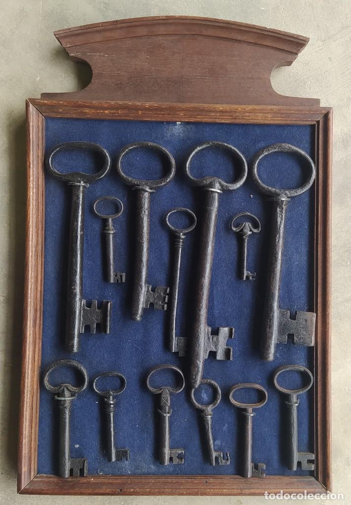 Vintage: CUADRO DE LLAVES, PREPARADO PARA COLGAR EN LA PARED - Foto 1