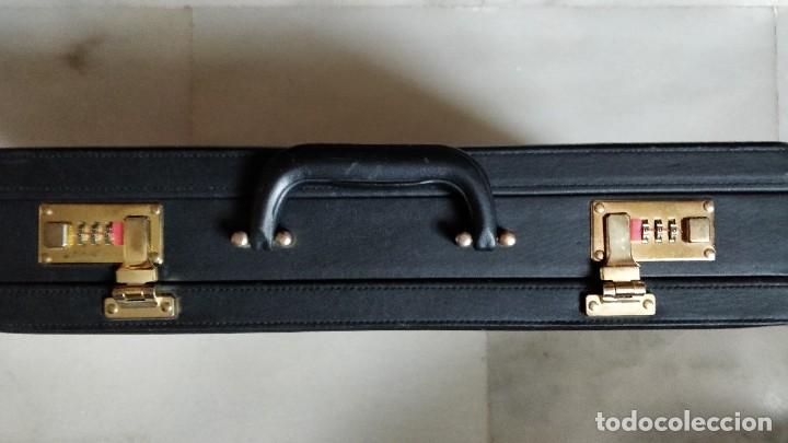 Vintage: MALET&Iacute;N EJECUTIVO.VARIOS DEPARTAMENTOS. EN PIEN NEGRA. CERRADURA DE SEGURIDAD CON CLAVE.