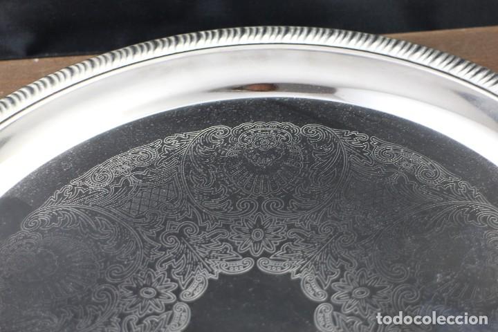 Vintage: Bandeja redonda plateada - Foto 3