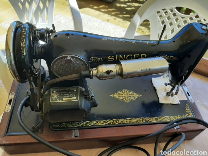 Vintage: Maquina de coser Singer 66 - Foto 2