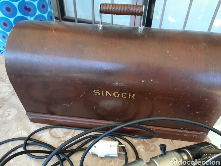 Vintage: Maquina de coser Singer 66 - Foto 3