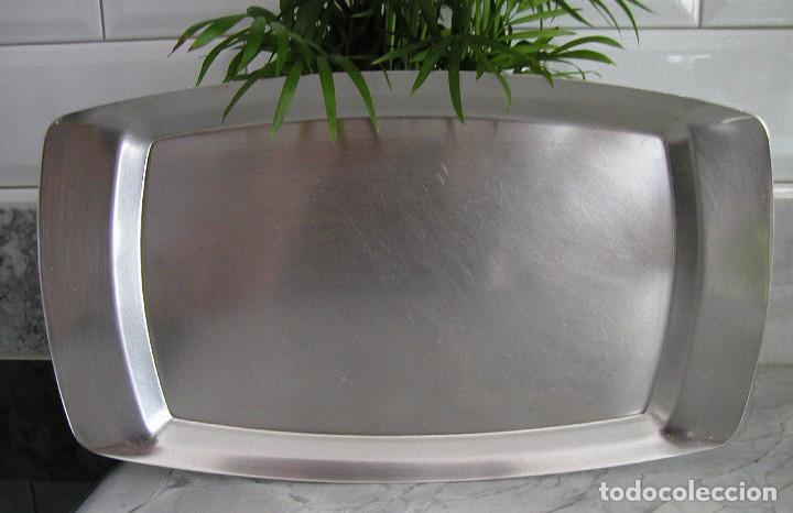Vintage: BANDEJA DE SERVIR EN ACERO INOXIDABLE MATE POCO VISTA DE 35 X 20 D&Eacute;CADA DE LOS 60-70