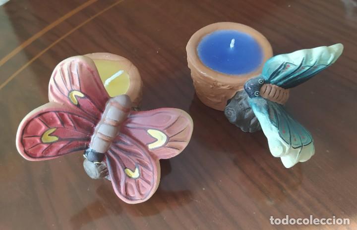 Vintage: DOS BONITAS VELAS DECORADAS CON MARIPOSAS - Foto 1