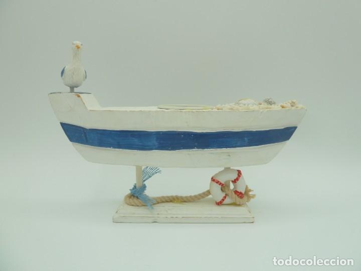 Vintage: Portavela de madera en forma de barco. - Foto 2