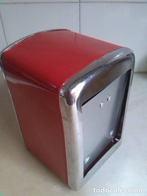 Vintage: Servilletero color rojo. Dise&ntilde;o vintage 60&rsquo;s.