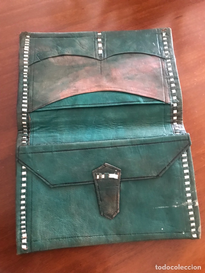 Vintage: Antigua cartera repujada - Foto 2