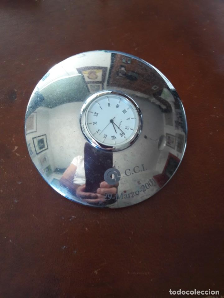 Vintage: reloj de mesa. - Foto 2