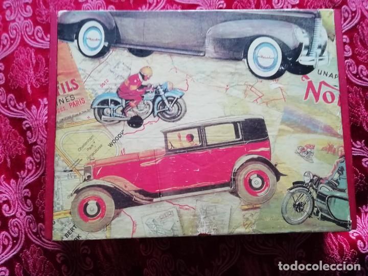 Vintage: Caja de madera forrada en terciopelo - Foto 2