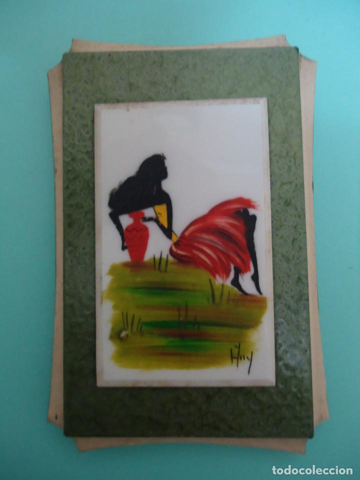 Vintage: CUADRO PINTADO SOBRE OPALINA CON MUJER DE RAZA NEGRA. -- 18 - Foto 1