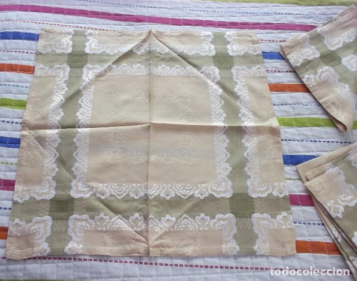Vintage: 3 SERVILLETAS DE MANTEL A&Ntilde;OS 60 - Foto 3