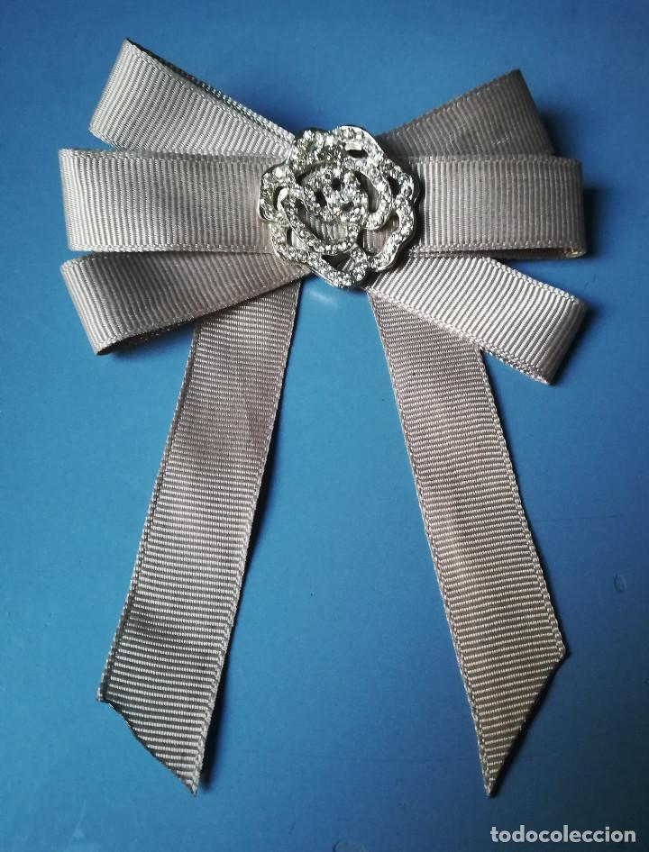 Vintage: BROCHE DE ALFILER EN LAZO DE TELA - Foto 1