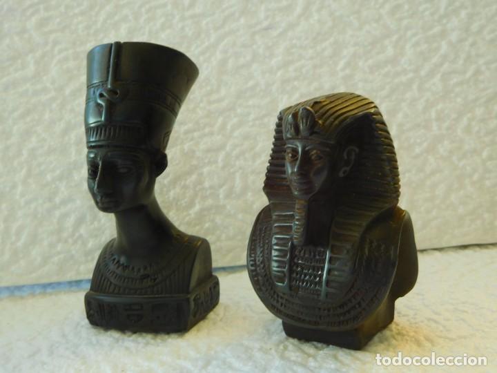 Vintage: 2 CABEZAS EGIPCIA DE METAL? MACIZA.LA CHICA 10CM LA GRANDE 12CM.