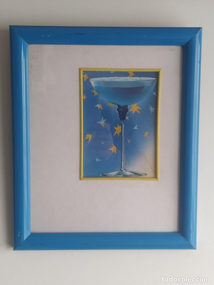 Vintage: VINTAGE CUADRO A&Ntilde;OS 70-80 MARCO AZUL ENMARCADO COPA. MEDIDAS 30 x 25 CM