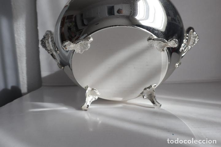 Vintage: Sopera de metal plateada. Centro de mesa - Foto 6