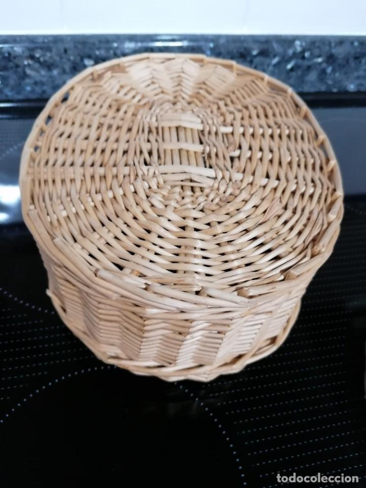 Vintage: C9 - cesta de mimbre con tapa. - Foto 5