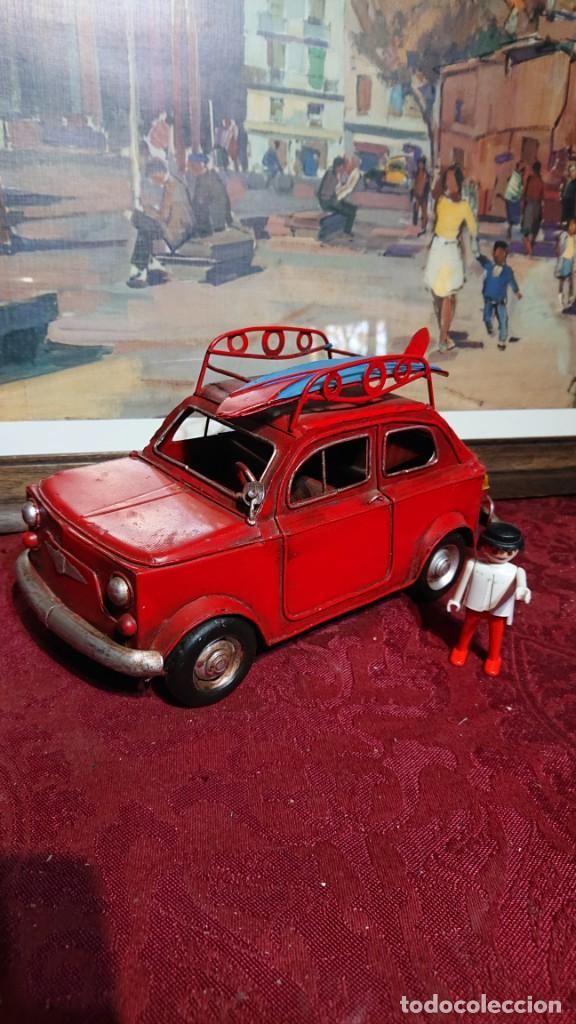 Vintage: COCHE DE COLECCION SEAT 850 METALICO ROJO CON TABLA DE SURF - 26 CM LONGITUD -