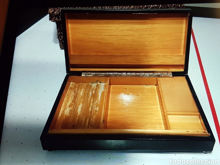 Vintage: Caja Cigarrera musica