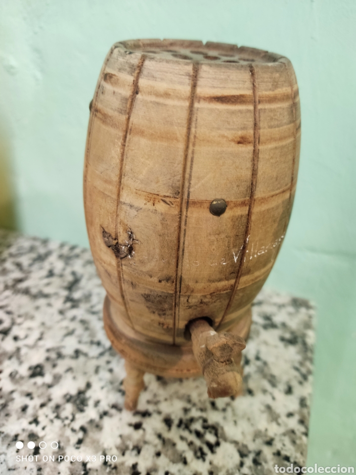 Vintage: Antiguo palillero de madera forma de barril - Foto 2