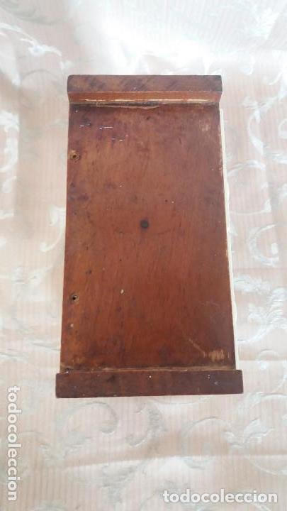 Vintage: Mueble especiero madera y calomina o pl&aacute;stico - Foto 5