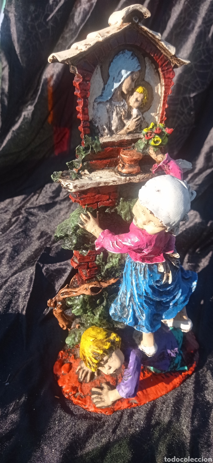 Vintage: Figura cer&aacute;mica ni&ntilde;os y virgen