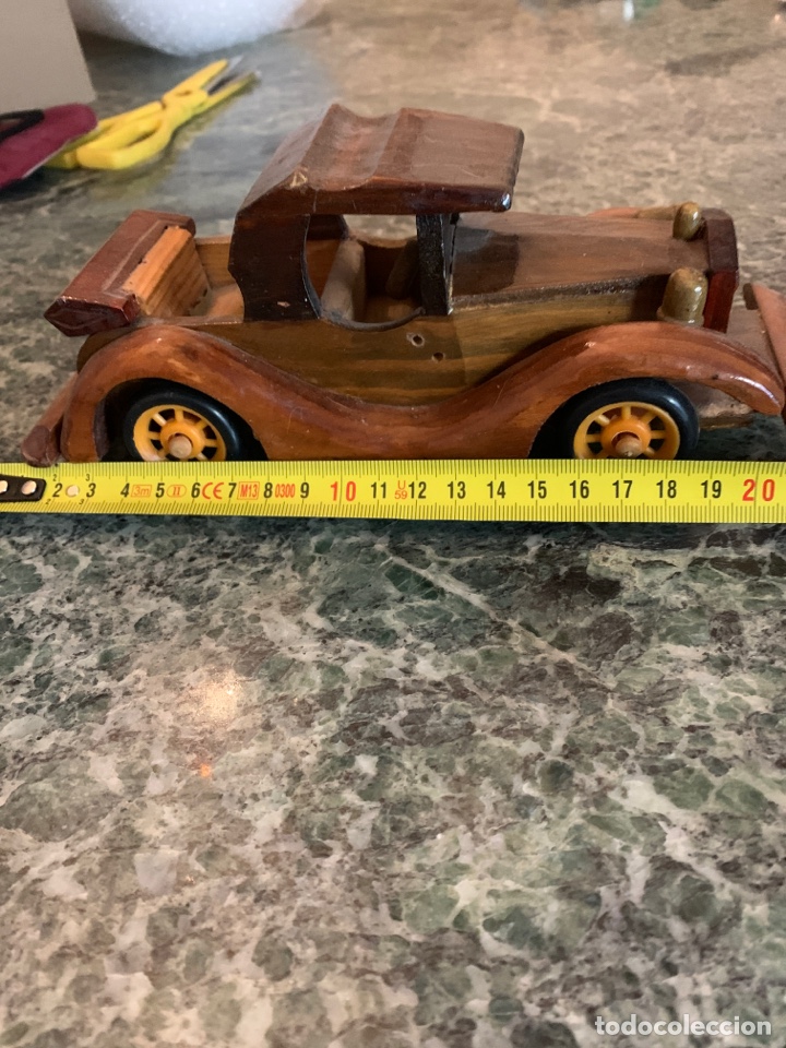 Vintage: Coche antiguo madera