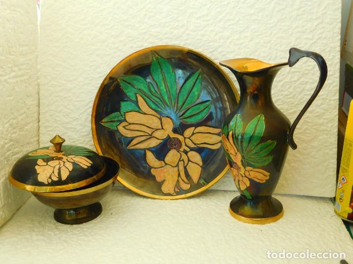 Vintage: 3 PIEZAS DE BRONCE ANTIGUA .PESO 2,500KG. PLATO 23CM PARA COLGAR.JARRA25CM BOL12DIAMETRO ALTO12CM.