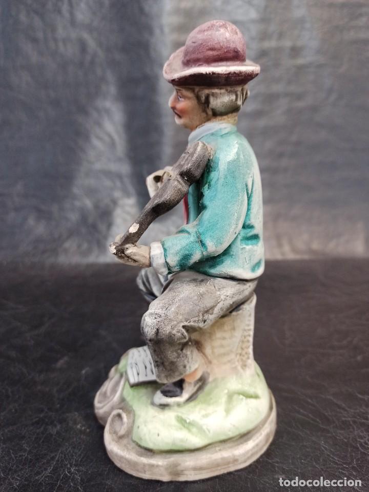 Vintage: Figura vagabundo con viol&iacute;n. C36 - Foto 4