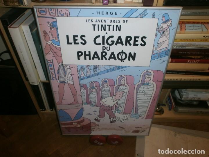 Vintage: Cartel Herge Las Aventuras de Tintin Les cigares du Phara&oacute;n marco aluminio 71X50 cm. mancha humedad