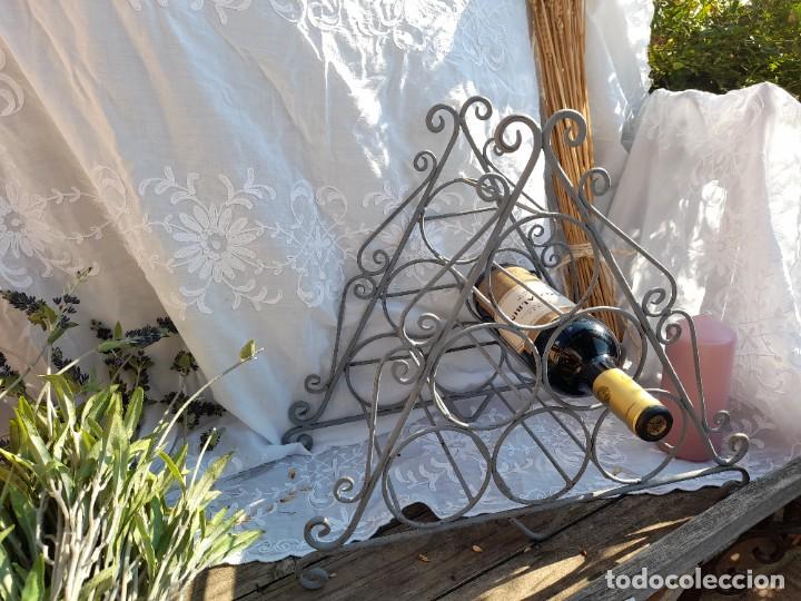 Vintage: Botellero de hierro - Foto 1