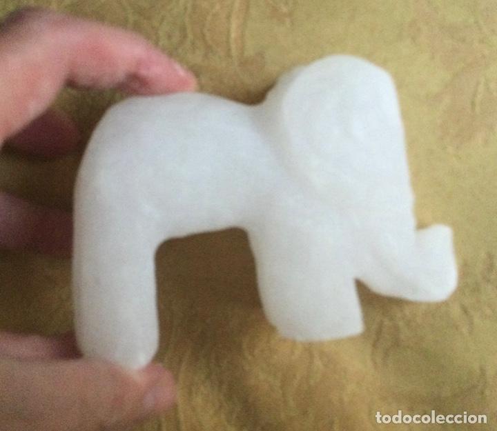 Vintage: ELEFANTE VINTAGE DE ALABASTRO BLANCO - Foto 3