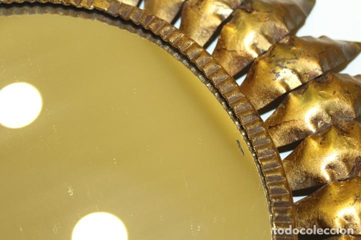 Vintage: ANTIGUO ESPEJO SOL DE CHAPA DORADO - Foto 6