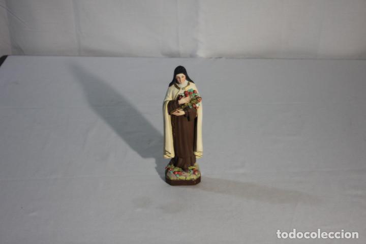 Vintage: FIGURA ESCAYOLA MONJA CON CRUZ Y FLORES