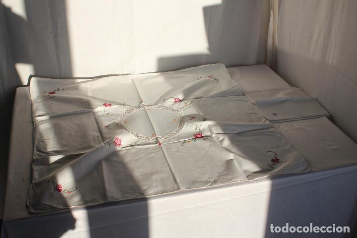 Vintage: SET MANTEL Y CUATRO SERVILLETAS - Foto 1