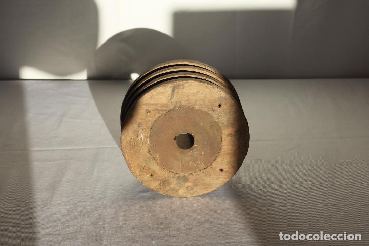 Vintage: EJE MADERA TRES POLEAS - Foto 3