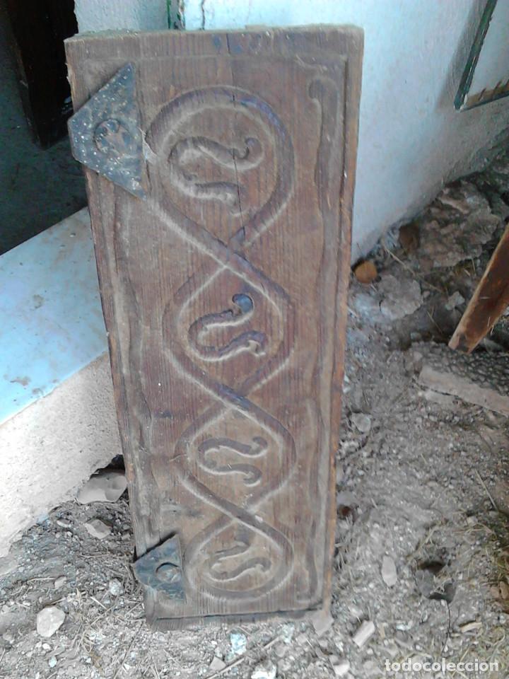 Vintage: panel madera tallado - Foto 1