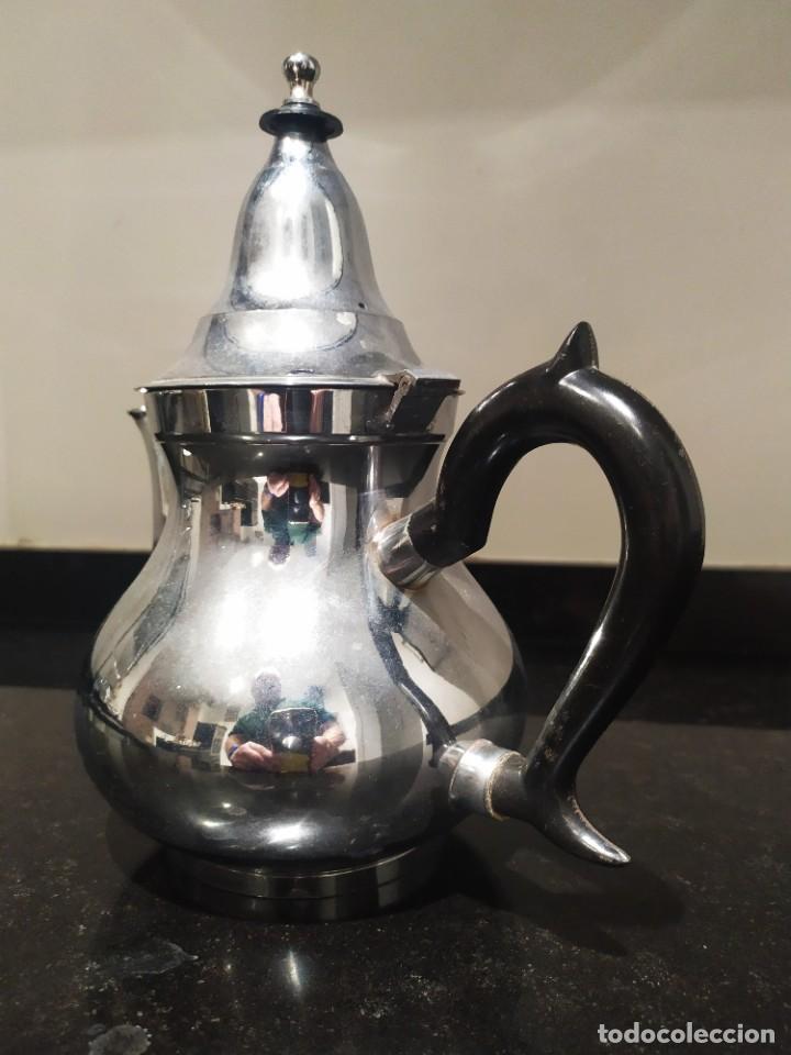 Vintage: CAFETERA ANTIGUA DE METAL - Foto 2
