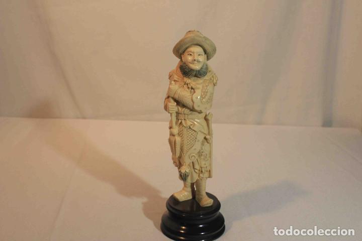 Vintage: FIGURA TALLA GUERRERO PEANA