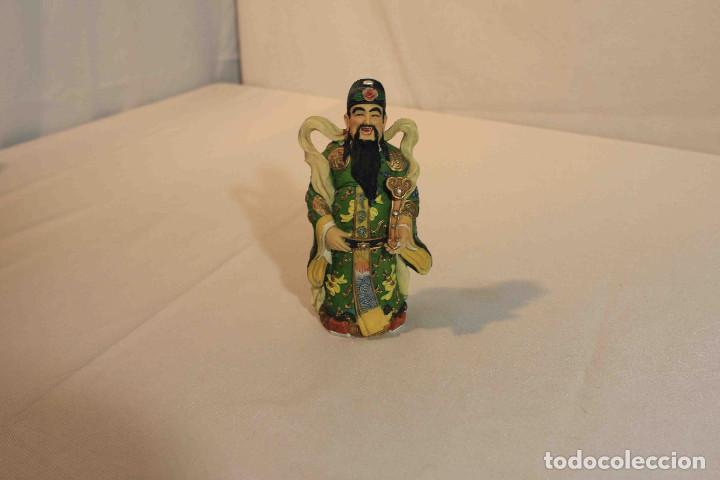 Vintage: FIGURA RESINA MANDATARIO ORIENTAL