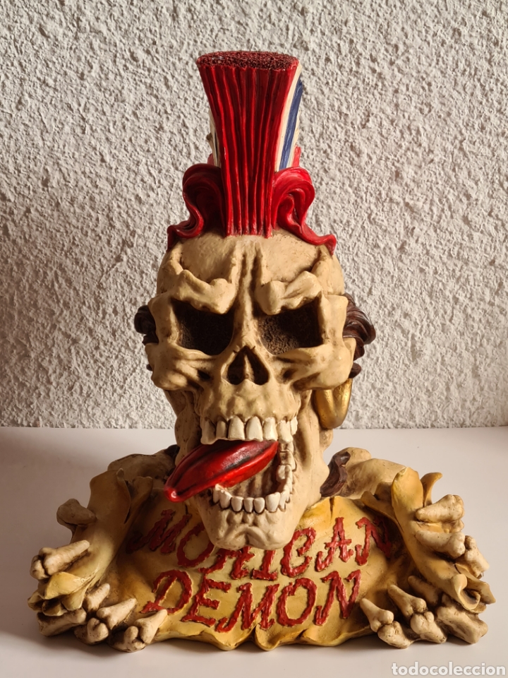 Vintage: Figura Calavera punk Risa con Lengua Mohican Demon Punk Skull - Decoraci&oacute;n Esqueleto