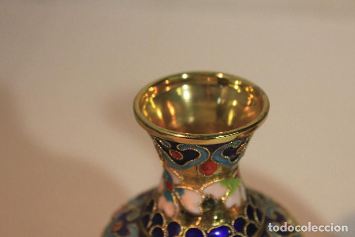 Vintage: PAR JARRONES CLOISONNE PEANA DE MADERA - Foto 5