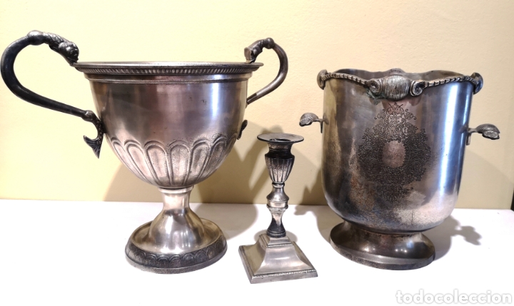 Vintage: Lote cop&oacute;n, champanera y candelabro.