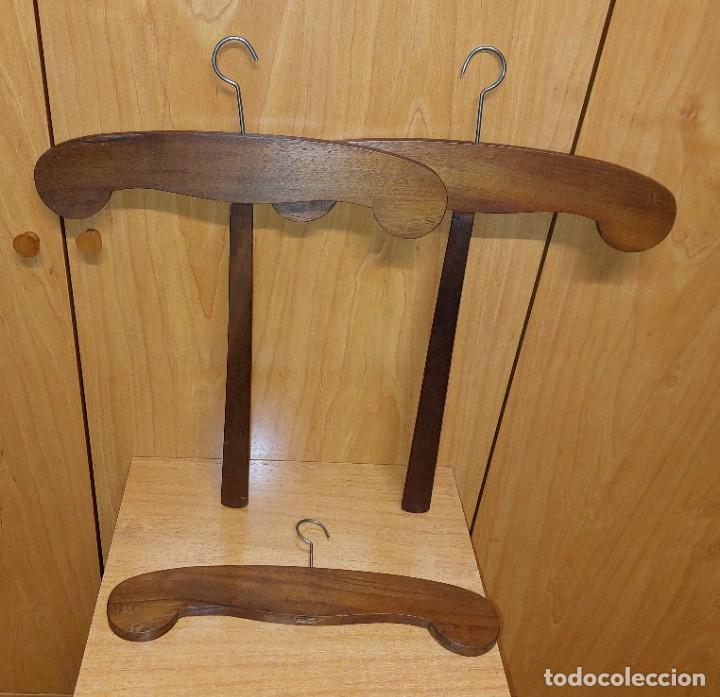 Vintage: PERCHAS DE MADERA a&ntilde;os 40 - Foto 1