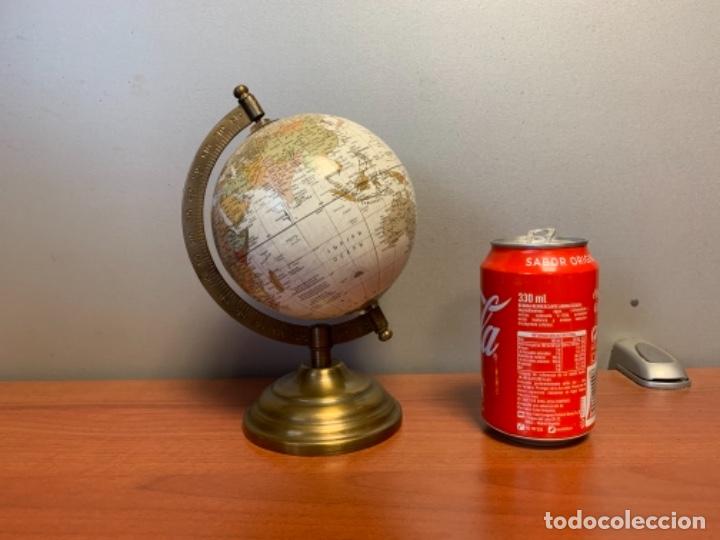 Vintage: Globo terr&aacute;queo con base de lat&oacute;n - Foto 1