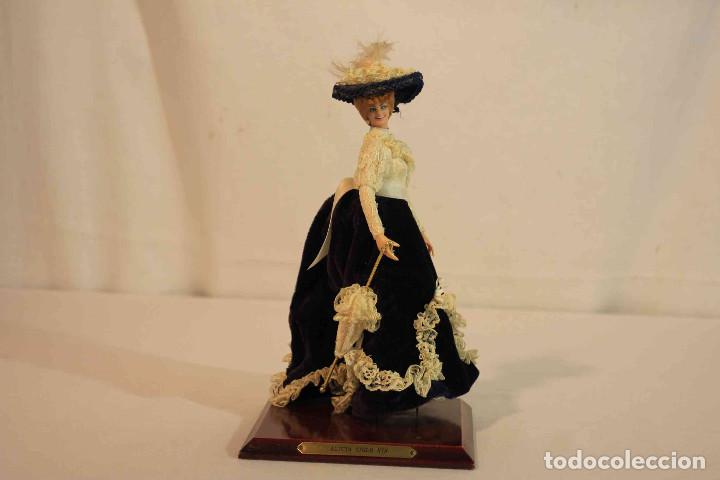 Vintage: MU&Ntilde;ECA ALICIA SIGLO XIX - Foto 2