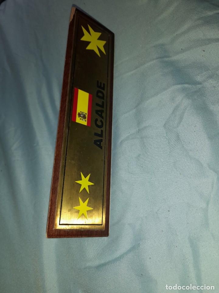 Vintage: Antiguo PORTANOMBRE DE MESA base madera de alcalde de Espa&ntilde;a