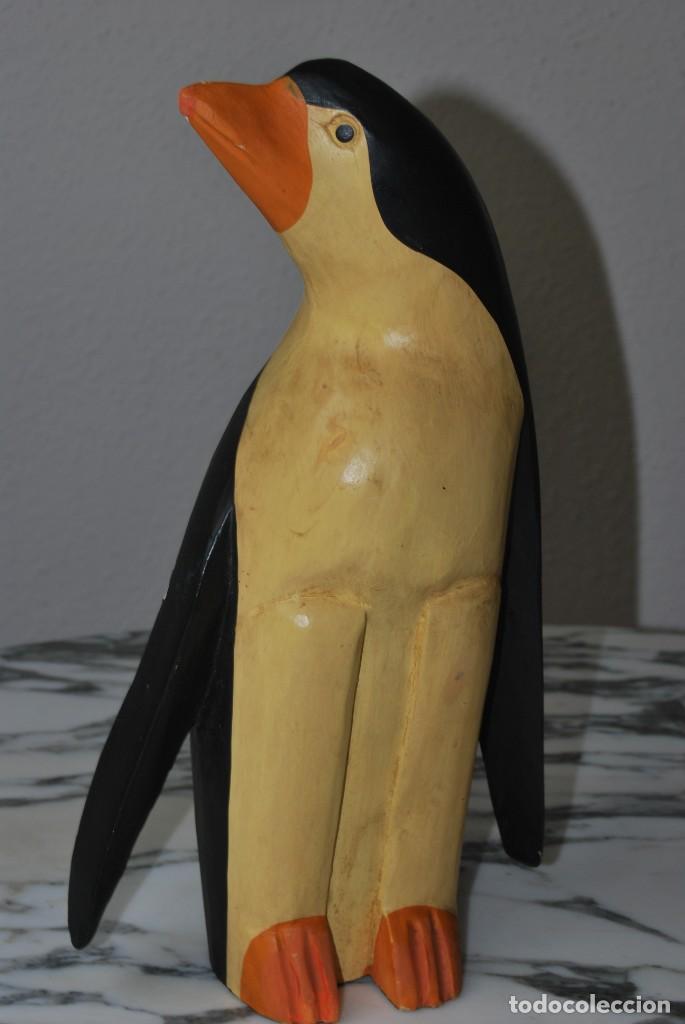 Vintage: PING&Uuml;INO DE MADERA TALLADA - 31 CM